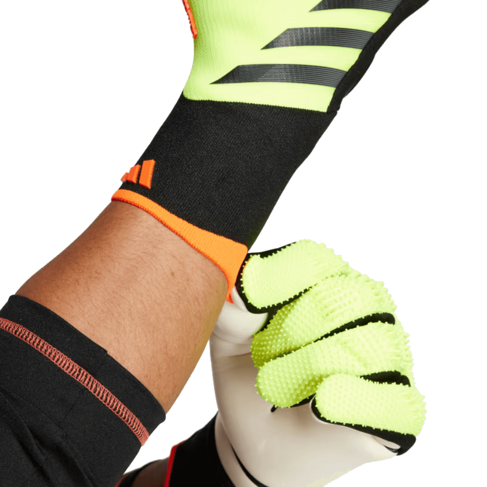 Adidas Predator Pro Goalkeeper Gloves IQ4032