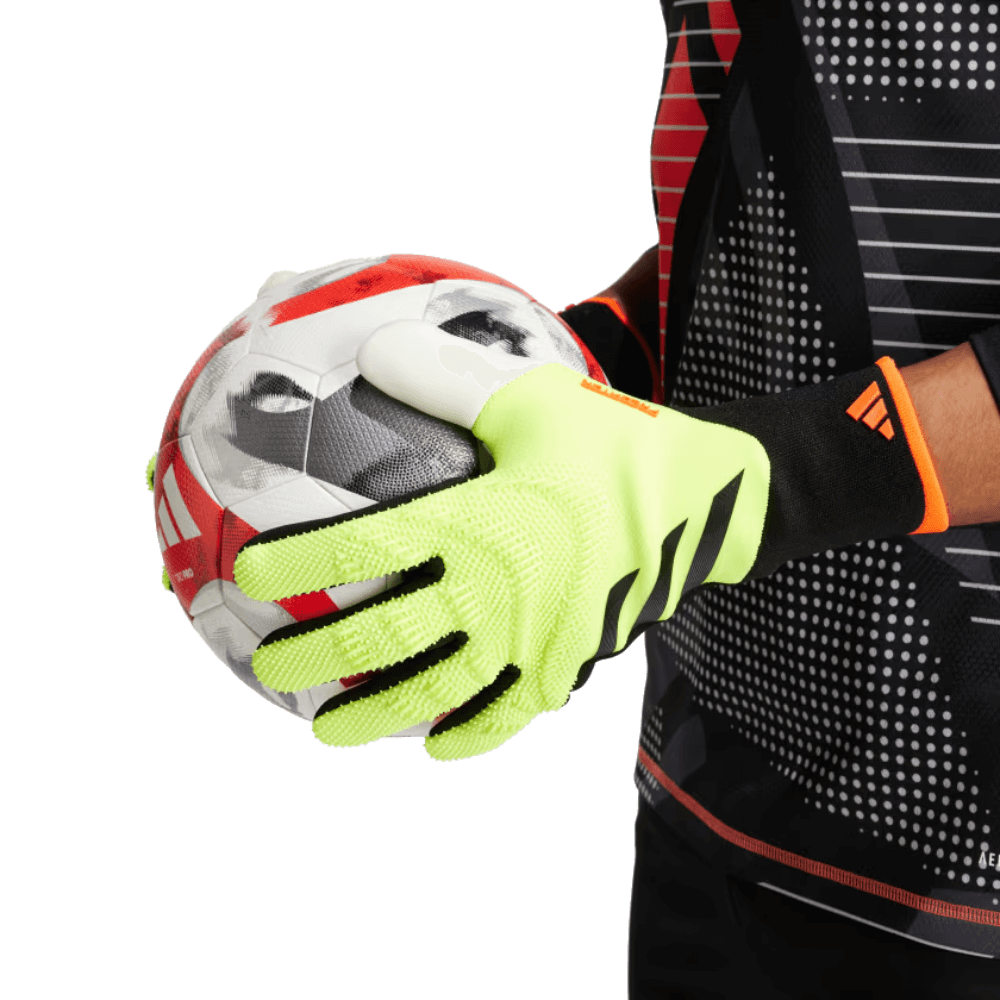 Adidas Predator Pro Goalkeeper Gloves IQ4032