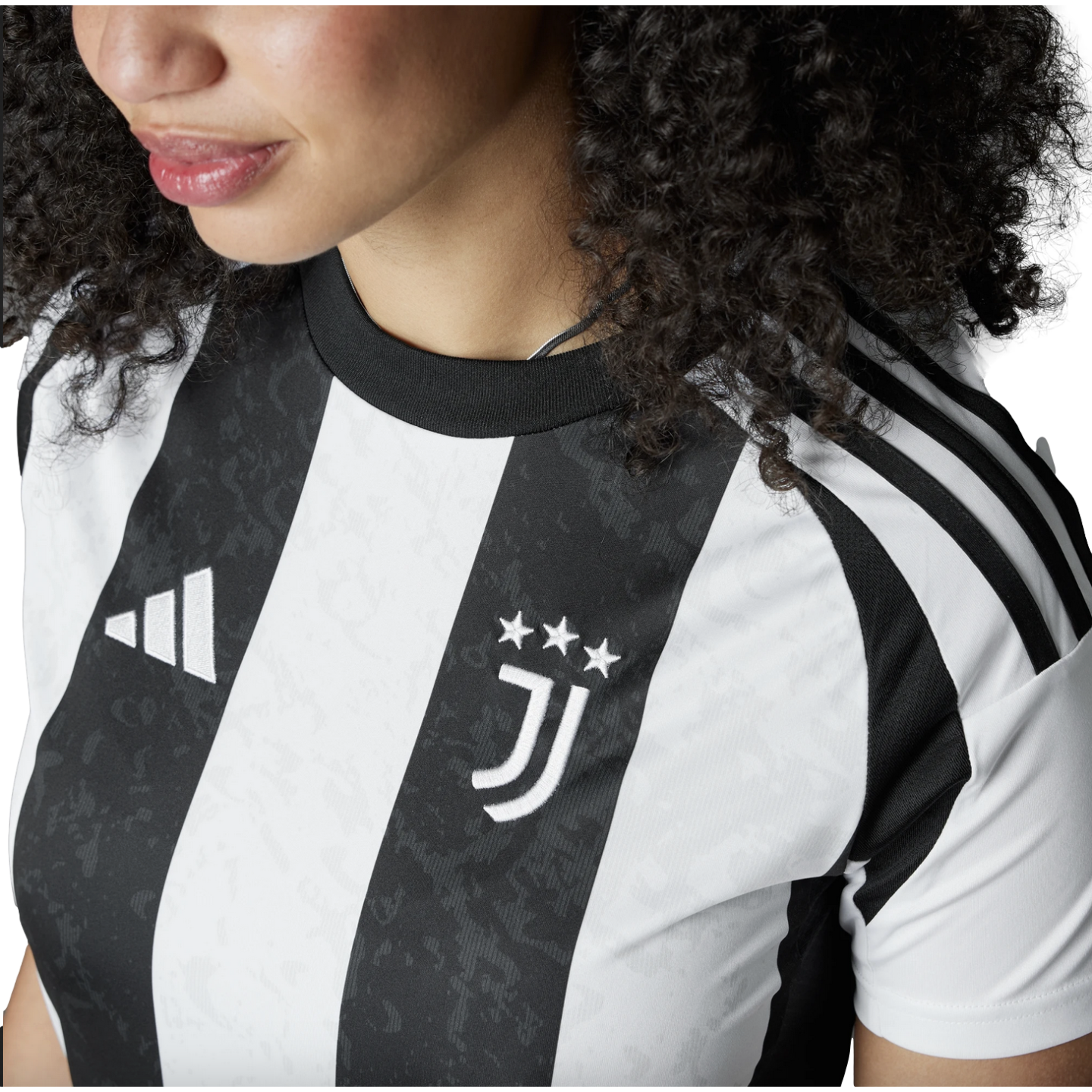 Camiseta local adidas Juventus 24/25 para mujer